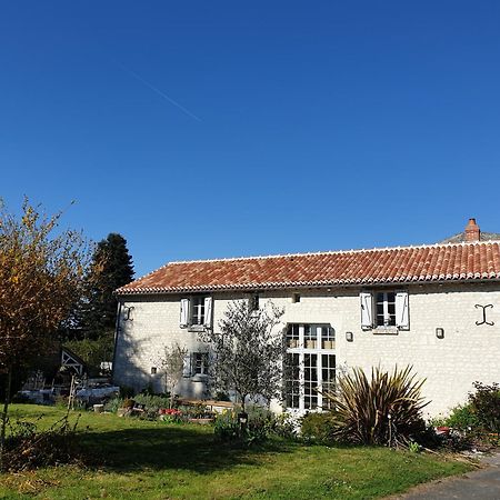 مبيت وإفطار Verneuil-le-Chateau La Tour Du Raygnier المظهر الخارجي الصورة
